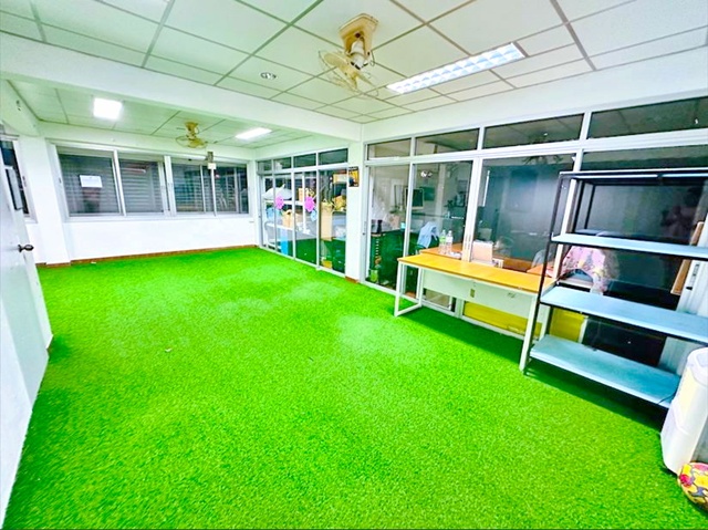 รัชดาฯ-พหลโยธิน 240ตร.ม. เมเจอร์รัชโยธิน 120ม. ให้เช่าออฟฟิศ ชั้น 2 BTSรัชโยธิน 100 ม.60ตร.วา. รร.นานาชาตินอินเวนท์ 1.1 กม.