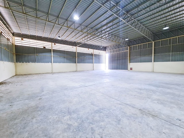 ม.นเรศวร โกดัง เทเลอร์หางพ่วงเข้าได้ พระพุทธชินราช 3 กม.ตำบลบึงพระ เมืองพิษณุโลก เพียง 8 กม. 400 ตร.ม. 440 ตร.ม. 1,300 ตร.ม ถนนกว้าง 14 ม.