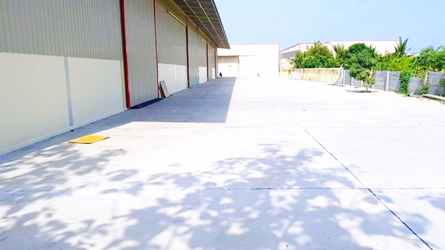 พระพุทธชินราช 3 กม.ตำบลบึงพระ เมืองพิษณุโลก เพียง 8กม. 404ตร.ม. ม.นเรศวร โกดัง เทเลอร์หางพ่วงเข้าได้ 440 ตร.ม. 1,300 ตร.ม ถนนกว้าง 14 ม.