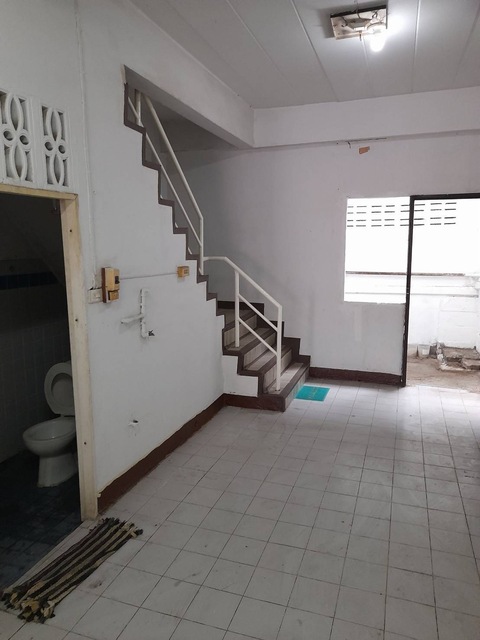 ขายทาวน์โฮม 3ชั้น หมู่วิเศษสุขนคร ซ.ประชาอุทิศ79 ขนาด 18ตรว.