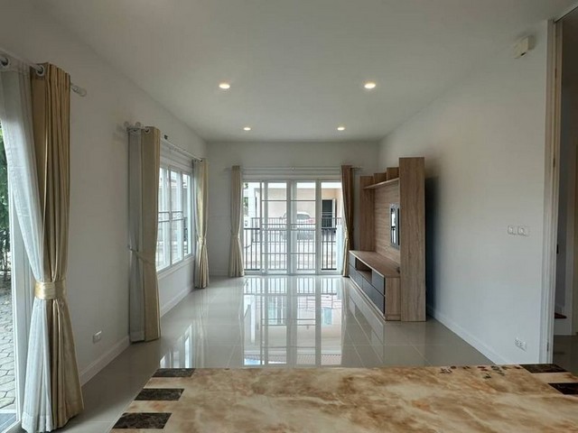 บ้านเดี่ยว 2 ชั้น แปลงมุม แยกสันกลาง โครงการ ลานนาเฮอริเทจ สารภี