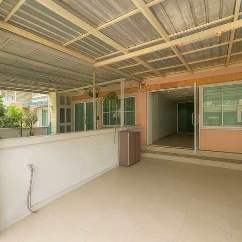 ขายทาวน์โฮม 3 ชั้น หมู่บ้าน พาร์คแกลเลอรี่ วัชรพล ขนาด 24.4  ตรว. 3 นอน 3 น้ำ บ้านสวย  บ้านเปล่า ใกล้รถไฟฟ้าสายสีชมพู สถานีวัชรพล