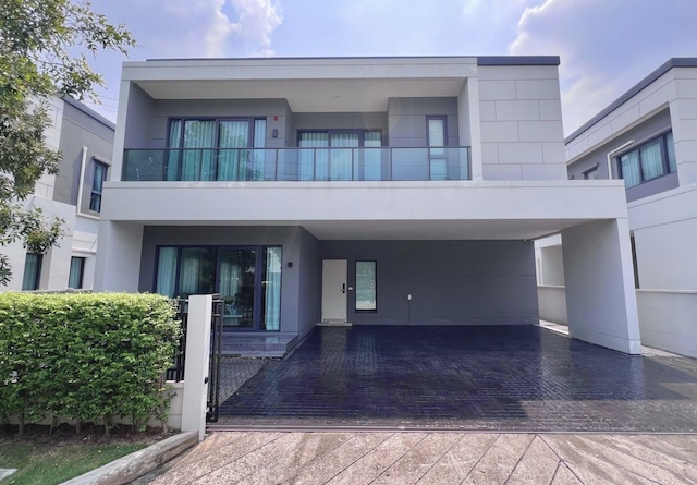 BH3737 ให้เช่าบ้านเดี่ยว 2 ชั้น Centro Bangna ใกล้เมกะบางนา และโรงเรียนนานาชาติชั้นนำ