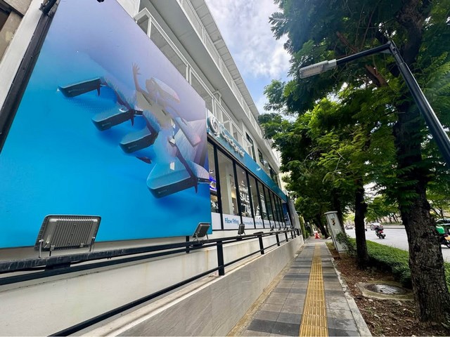 HR2844ให้เช่าพื้นที่ติดถนนใหญ่นราธิวาส-สาทร ใกล้ BTS ช่องนนทรี เหมาะทำโชว์รูม ออฟฟิศ ร้านอาหาร ร้านค้า คลินิก