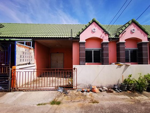 ขาย ทาวน์เฮ้าส์ ทวีทรัพย์ อำเภอ เกาะจันทร์ จังหวัด ชลบุรี PTT12032