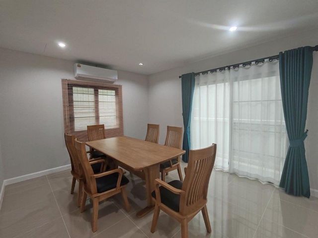 กาญจน์กนก12  ให้เช่า 40,000 บาท/เดือน 52 ตรว. #โซนสารภี บ้านเดี่ยว 2 ชั้น บ้านสวย หลังใหญ่ #เฟอร์นิเจอร์ครบ #หิ้วกระเป๋าพร้อมเข้าอยู่ได้เลย