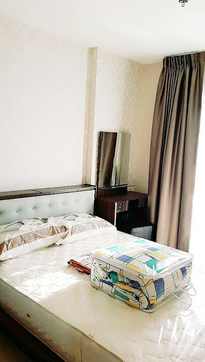 Aspire Sukhumvit 48 safe quiet convenient 9th floor BTS Phra Khanong