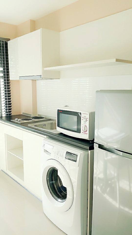 Aspire Sukhumvit 48 safe quiet convenient 9th floor BTS Phra Khanong