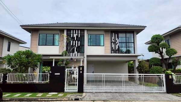 เปิดประตูสู่ บ้านที่ลงตัว ในรามอินทรา-หทัยราษฎร์ ราคาแค่ 6.79 ล้าน เท่านั้น!* บ้านเดี่ยวขนาด 66 ตรว. 3 ห้องนอน 3 ห้องน้ำ จอดรถ 2 คัน