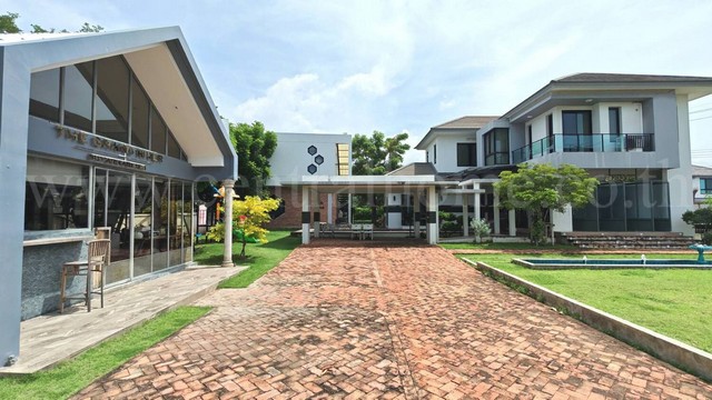 ลดราคา บ้านเดี่ยว เดอะ แกรนด์ ริเวอร์ สุวรรณภูมิ หลังมุม แปลงใหญ่