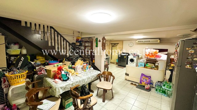 ลดราคา ตึก 4 ชั้น ซอยลาดพร้าว 122 ราคาถูก ใกล้เดอะมอลล์บางกะปิ