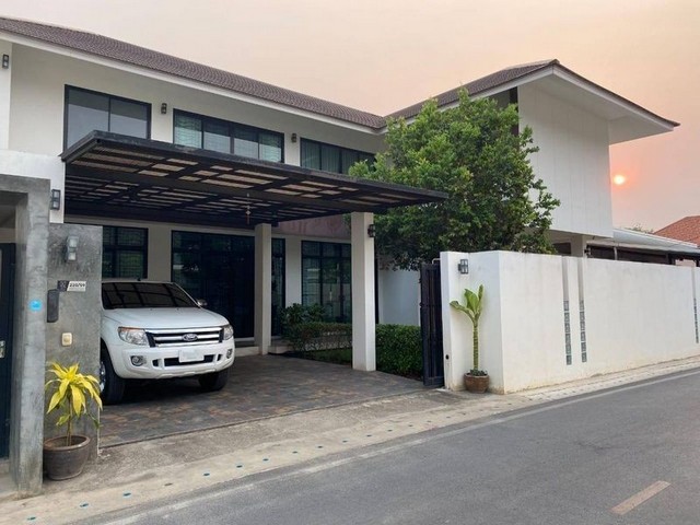 บ้านเดี่ยว 2 ชั้น สไตล์โมเดิร์น พื้นที่กว้าง โซนแม่เหียะ