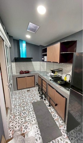 LVPU53251 ให้เช่าทาวน์โฮมโกลเด้นทาวน์รามอินทรา - วงแหวน (Golden Town Ramintra - Wongwaen) ติดถนนใหญ่ หลังแฟชั่นไอส์แลนด์