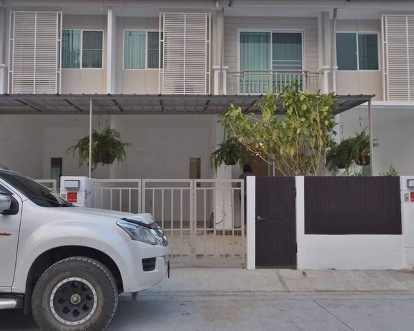 ขายพร้อมผู้เช่า 3.3 ล้าน 18 ตรว. ทาวน์โฮม 2 ชั้น #พฤกษาวิลล์75 #แม่เหียะ (มี 2 หลังติดกัน) #เหมาะสำหรับซื้อเพื่อลงทุน