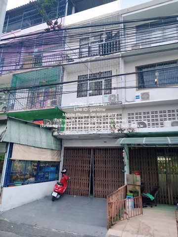 Townhouse ขายพร้อมผู้เช่า ทาวน์เฮ้าส์ 4 ชั้น (มีดาดฟ้า) ซ.อิสรภาพ (ใกล้วงเวียนใหญ่) 12.3 ตร.ว. 3 น 3 น้ำ ราคา 6.5 ล้านบาท  3Bedroom3Bathroom 6500000 BAHT. ใกล้กับ วงเวียนใหญ่ เป็นส่วนตัว เป็นทาวน์เอ้าส์ 4 ชั้น พร้อมอยู่ ที่ตั้งอยู่ในหมู่บ้านที่มีสภาพ