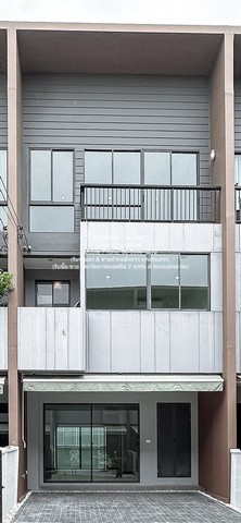 ประกาศขาย ทาวน์เฮาส์ ขายทาวน์โฮม 3 ชั้น รีโนเวทใหม่ ถ.ศรีนครินทร์-ร่มเกล้า 18.1 3 น 3 น้ำ 2 จอดรถ ราคา 4.29 ล้านบาท 0 Rai 0 NGAN 18 ตรว.  4290000 บาท ราคาดีเยี่ยม!