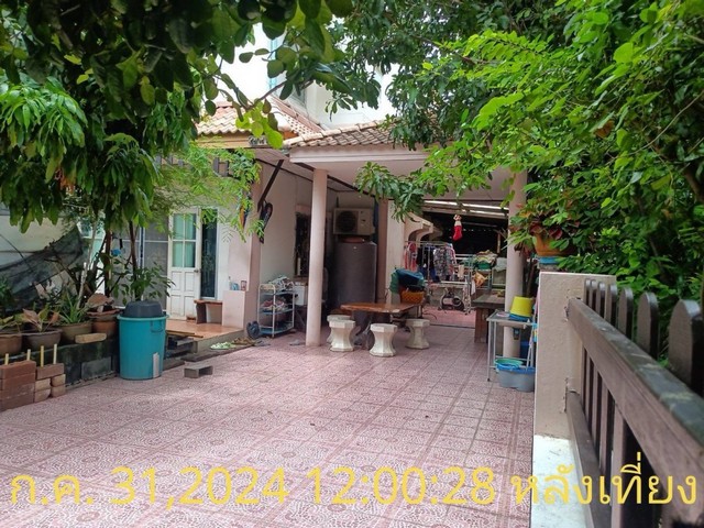 M650377ขายบ้านเดี่ยวหลังใหญ่ ​ JW Casa เจดับบลิวคาซ่าพระราม5ราคา 3,700,000 บาท(ถ้าโอนออกคนละครึ่งกับคนซื้อ)????รายละเอียด- ขนานพื้นที่บ้าน 50.9 ตาราวา- 4ห้องนอน / 3ห้องน้ำ- แอร์ 5 ตัว แอร์เสีย1 ตัว- เสียค่าส่วนกลาง 1,273 /เดือน????????‍♀️ โทร: แหม่ม083​ 459 2878ID Line:madosiam5678หรือคลิกลิงค์ไลน์https://line.me/ti/p/Xg9GUyOuA8ลูกค้าแอดเพื่อนแล้วทักด้วยสติกเกอร์ได้เลยนะคะ  ทางเราจะมีทีมงานตอบข้อมูลให้ค่ะ   ^_^  ******************************Siam Assetบริกา