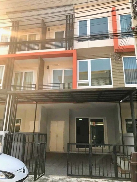 MRT วัชรพล 2.3กม.ตลาดนวลจันทร์สเตชั่น 900 ม.ให้เช่าทาวน์โฮม 3ชั้น พร้อมเฟอร์ฯ 19 ตร.วา. 229 ตร.ม. 19,998B-M. นานาชาติ Kinder Bear Academy 1.5 กม.ริมถนนใหญ่ เหมาะกับโฮมออฟฟิศ พักอาศัย 3 นอน 4 น้ำ แยกนวลจันทร์-รามอินทรา Nuanchan Station Market 900 m.  MRT Watcharapol 2.3km. 3-story townhouse for rent fully furnished 19 sq.wa. 229 sq.m.19,998B-M. Nuanchan-Ramintra Intersection Kinder Bear Inter. Academy 1.5 km. from the main road Suitable for home office or residential use 3 bed 4 bath from Nuanchan-Ramintra Intersection แยกนวลจันทร์-รามอินทรา 40 ถ.นวลจันทร์  19-25แขวงนวลจันทร์ เขตบึงกุ่ม กรุงเทพ�