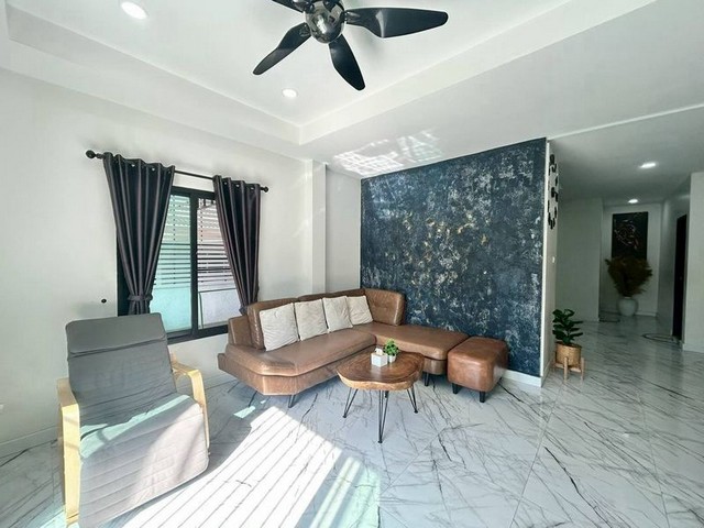 ให้เช่าบ้านเดี่ยว สไตล์โมเดิร์น น่าอยู่ ร่มรื่น พร้อมเข้าอยู่ หางดง