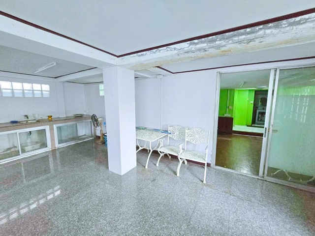 เดอะไนน์ พระราม 9 1.2 กม โลตัส พัฒนาการ300 ม. ให้เช่าคฤหาสน์เดี่ยว 2 ชั้น 78 ตร.วา. 448 ตร.ม. MRT หัวหมาก 852 ม.  3 นอน 2 น้ำ