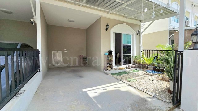 ทาวน์โฮม ลลิลทาวน์ ไลโอ ลำลูกกา - คลอง 2 หลังริม ถูกสุดในโครงการ