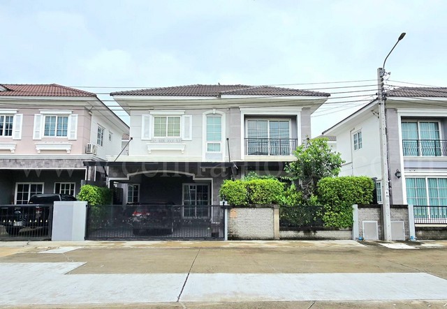 บ้านแฝด โกลเด้น นีโอ แจ้งวัฒนะ - เมืองทอง ถูกสุดในโครงการ