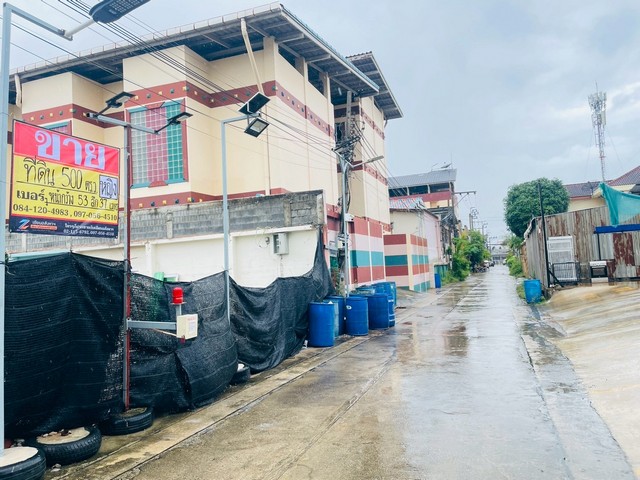 ขายที่ดินแปลงสวย ถมแล้ว 500 ตารางวา    ในซอยสุขสวัสดิ์ 39   ใกล้ทางด่วนและรถไฟฟ้าสายสีม่วงในอนาคต