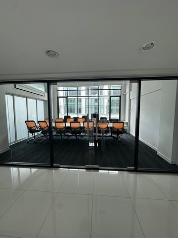 ให้เช่า Home Office หรู โครงการ The Master @BTS Onnut - Pattanakarn 4.5 ชั้น 640 ตร.ม. มีลิฟท์ในตัว ใกล้ BTS สายสีเหลือง สถานีศรีอ่อนนุช