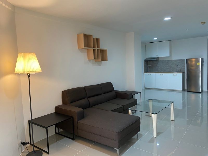 Waterford Sukhumvit 30 private beautiful view spacious 40th floor BTS Phrom Phong