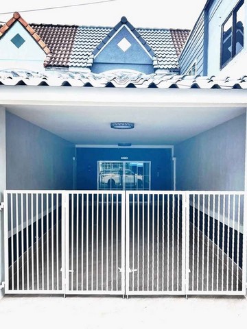 ขายบ้านแฟมิลี่ปาร์คนาป่า รีโนเวทใหม่ทั้งหลัง สวยร้องว้าว  ของแถมจุกๆๆ เนื้อที่  19 ตรว 