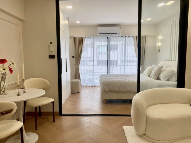 ชมดอย คอนโด ตึกเหลี่ยม ห้องวิวสระ วิวดอย รีโนเวทใหม่  