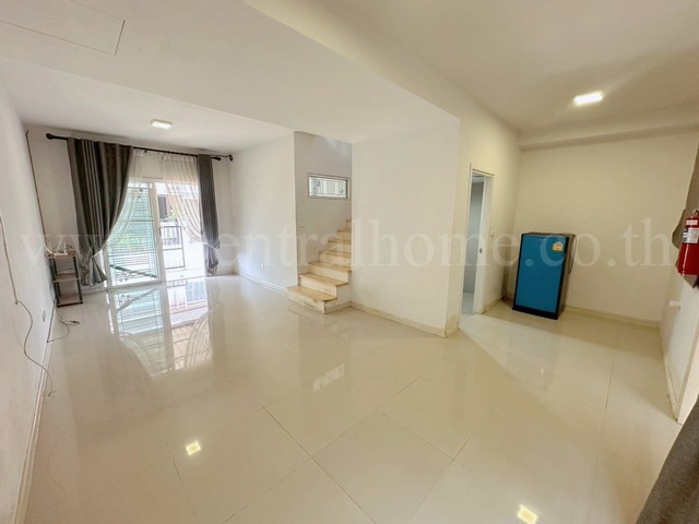 ลดราคา ทาวน์โฮม พฤกษาวิลล์ พหลโยธิน - ม.กรุงเทพ ถูกที่สุดในโครงการ