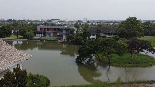 ขายที่ดินริมน้ำ วินด์มิลล์ พาร์ค บางนาตราด กม.10 ขนาด 371 ตารางวา ใกล้สนามกอล์ฟซัมมิท และMegaบางนา