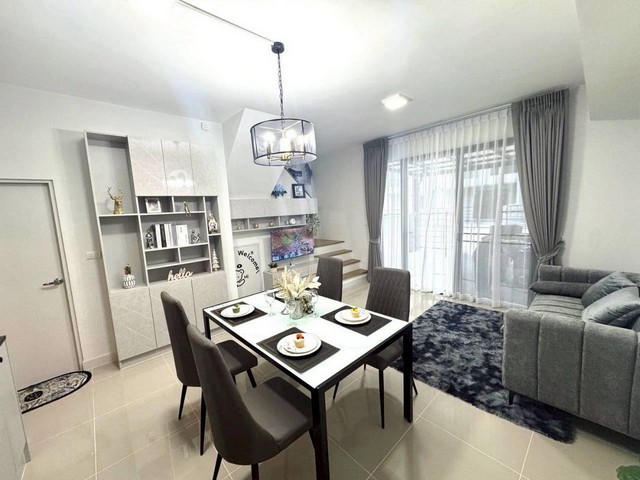 ให้เช่าบ้าน ทาวน์โฮม ใกล้ เมกาบางนา  บ้านใหม่ 3นอน โครงการมี สระว่ายน้ำ,ฟิตเนส,ระบบรักษาความปลอดภัย Pleno สุขุมวิท-บางนา2