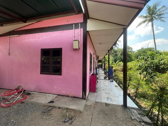 ขายที่ดินพร้อมสิ่งปลูกสร้าง กิจการห้องแถว บึง ศรีราชา ชลบุรี FP-L01255