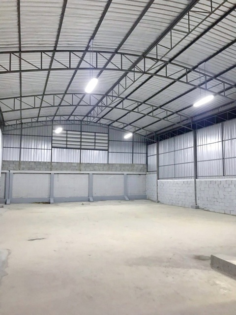 ปตท.ให้เช่าโกดัง บางน้ำจืด 72 ตร.วา. เอกชัย-โพธิ์แจ้ ตลาดแครายพลาซ่า 1.3 กม.290 ตร.ม. รร.ทานตะวันไตรภาษา 2.7 กม.1 นอน 1 น้ำ  เอกชัย-พระราม2