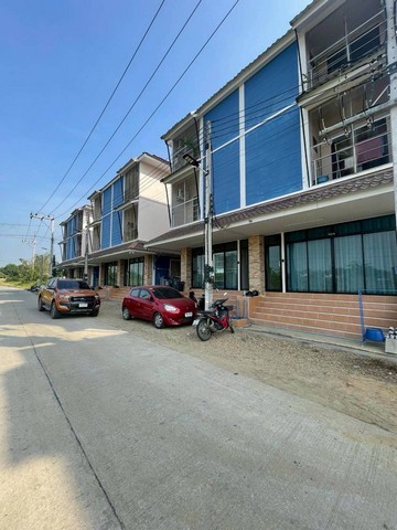 ขายทาวน์โฮม 3 ชั้น พร้อมหอพัก 12 ห้อง ใกล้มหาวิทยาลัยนเรศวร พิษณุโลกตำบลท่าโพธิ์ อำเภอเมือง จังหวัดพิษณุโลก ใกล้ ม.นเรศวร