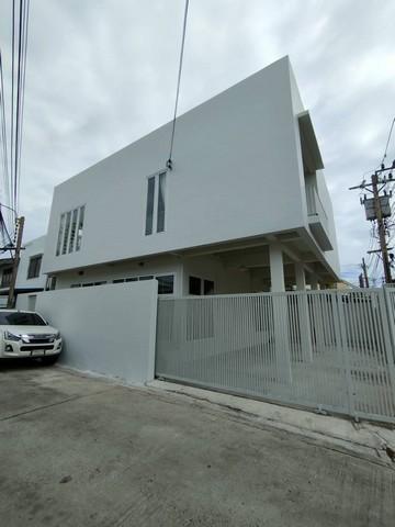 ขายบ้านเดี่ยว 2 ชั้น 300 ตร.ม. หลังมุม ย่านสุทธิสาร ห้วยขวาง ใกล้ MRTสุทธิสาร