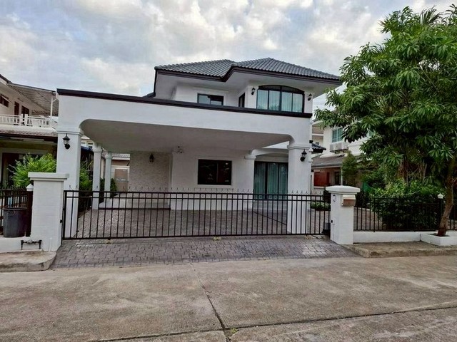 บ้านเดี่ยว 2 ชั้น รีโนเวทใหม่ ทำเลเงียบสงบ โครงการ ลากูนน่าโฮม5 สันทราย 