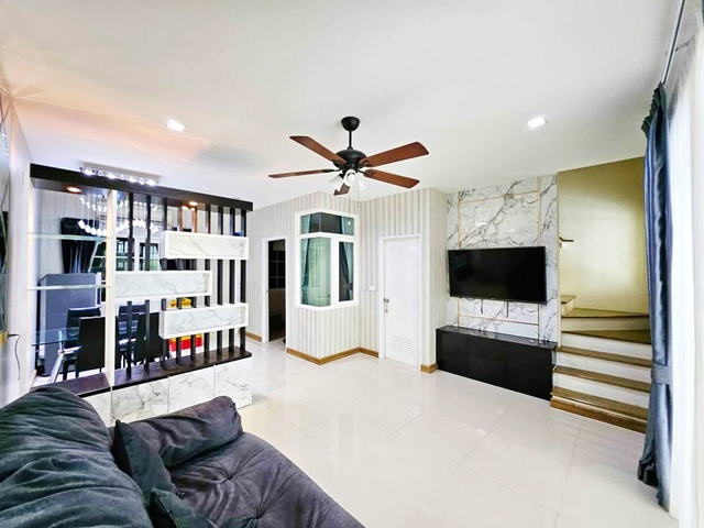 สุขสวัสดิ์-พุทธบูชา36 ม.ให้เช่าทาวน์เฮ้าส์ 2 ชั้น 4นอน 3น้ำ 23ตร.วา.184ตร.ม. พระจอมเกล้าธนบุรี 1.7 กม.