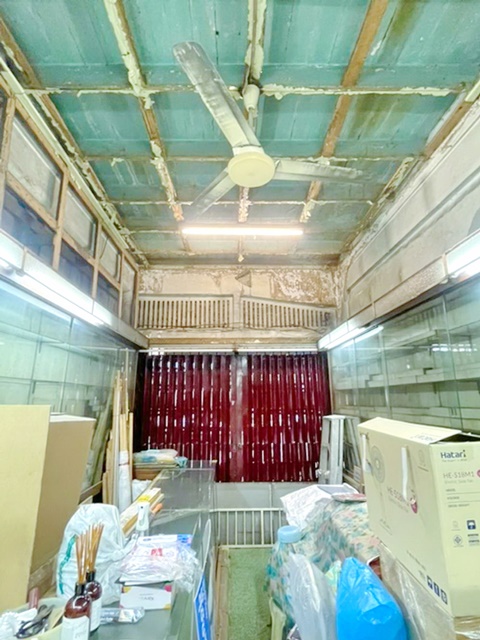  โรบินสันบางรัก หน้าร้านชั้น 1 BTS สะพานตากสิน ติดถ.เจริญกรุง รับกัญชาถูกกฏหมายได้  เท่านั้น  StateTower