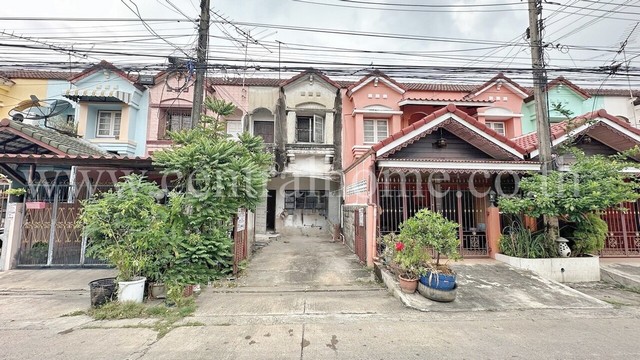 ลดราคา ทาวน์เฮ้าส์ รินทร์ทอง ลำลูกกา ปทุมธานี ราคาถูกมาก