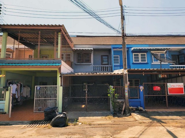 ขาย ทาวน์เฮ้าส์  ถนน เก้ากิโล เคียงเขา ศรีราชา PTT68-00594