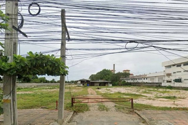 ที่ดินแปลงสวย ทำเลทอง ติดชายหาดกระทิงลาย พัทยา บางละมุง ชลบุรี FP-L01288