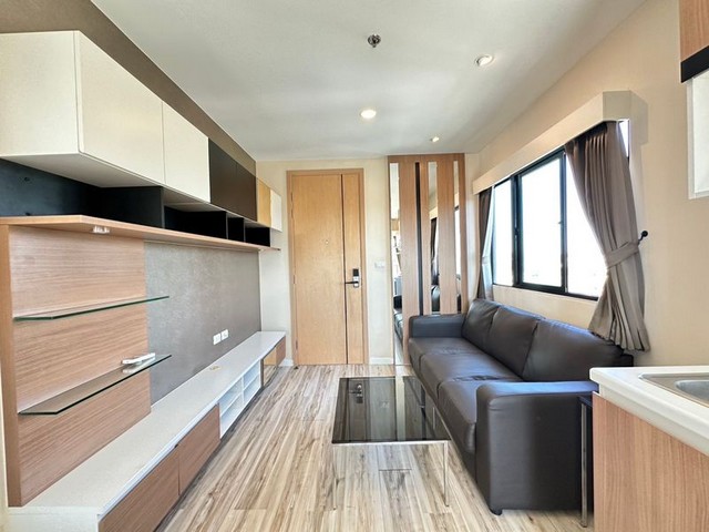 ให้เช่าพลัส คอนโด ศรีราชา ห้องสวย ตกแต่งครบ พร้อมเข้าอยู่ FP-C01192 