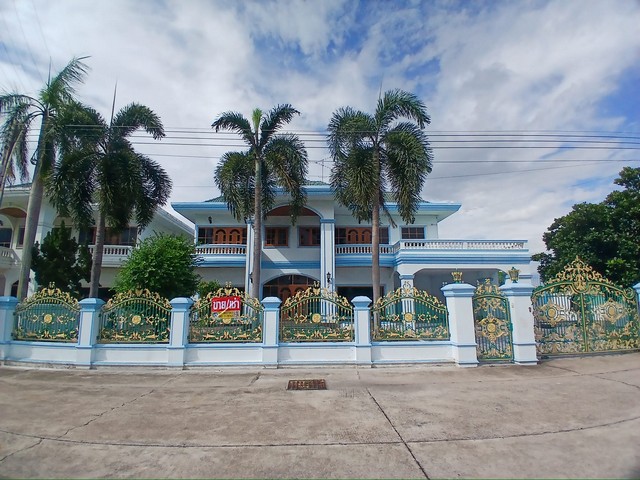 ขายบ้านเดี่ยวในหมู่บ้าน ไดมอนด์เฮาส์ 2 ชั้น หลังใหญ่ ในตัวเมือง ชลบุรี 