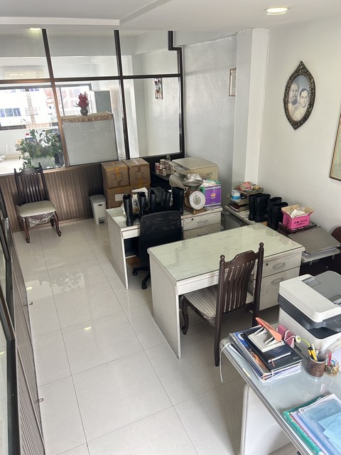 P1220 ขาย ให้เช่า ตึก อาคารพาณิชย์ ริมถนนเพชรบุรี บางกะปิ ใกล้อิตัลไทย 350 เมตร เหมาะทำธุรกิจ โฮมออฟฟิศ ถนนเพชรบุรี