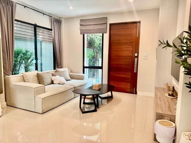 ให้เช่าบ้านเดี่ยว2 ชั้น โครงการ Ninya กัลปพฤกษ์ ใกล้รถไฟฟ้า MRT สถานีบางแค ติดถนนกัลปพฤกษ์  สไตล์ Modern Tropical เรียบหรู 