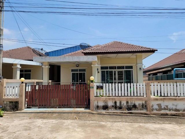 ขาย บ้านแฝด ถนน ศรีราชา-หนองค้อ พรนรินทร์ 2 ศรีราชา ชลบุรี 