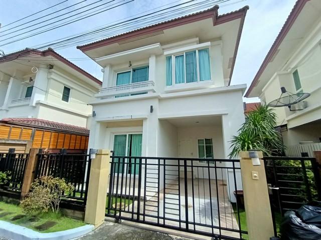 ให้เช่าบ้านเดี่ยว 2 ชั้น 36 ตร.ว. เดอะเซนโทร ซอยสุขุมวิท 113 สำโรงเหนือ สมุทรปราการ